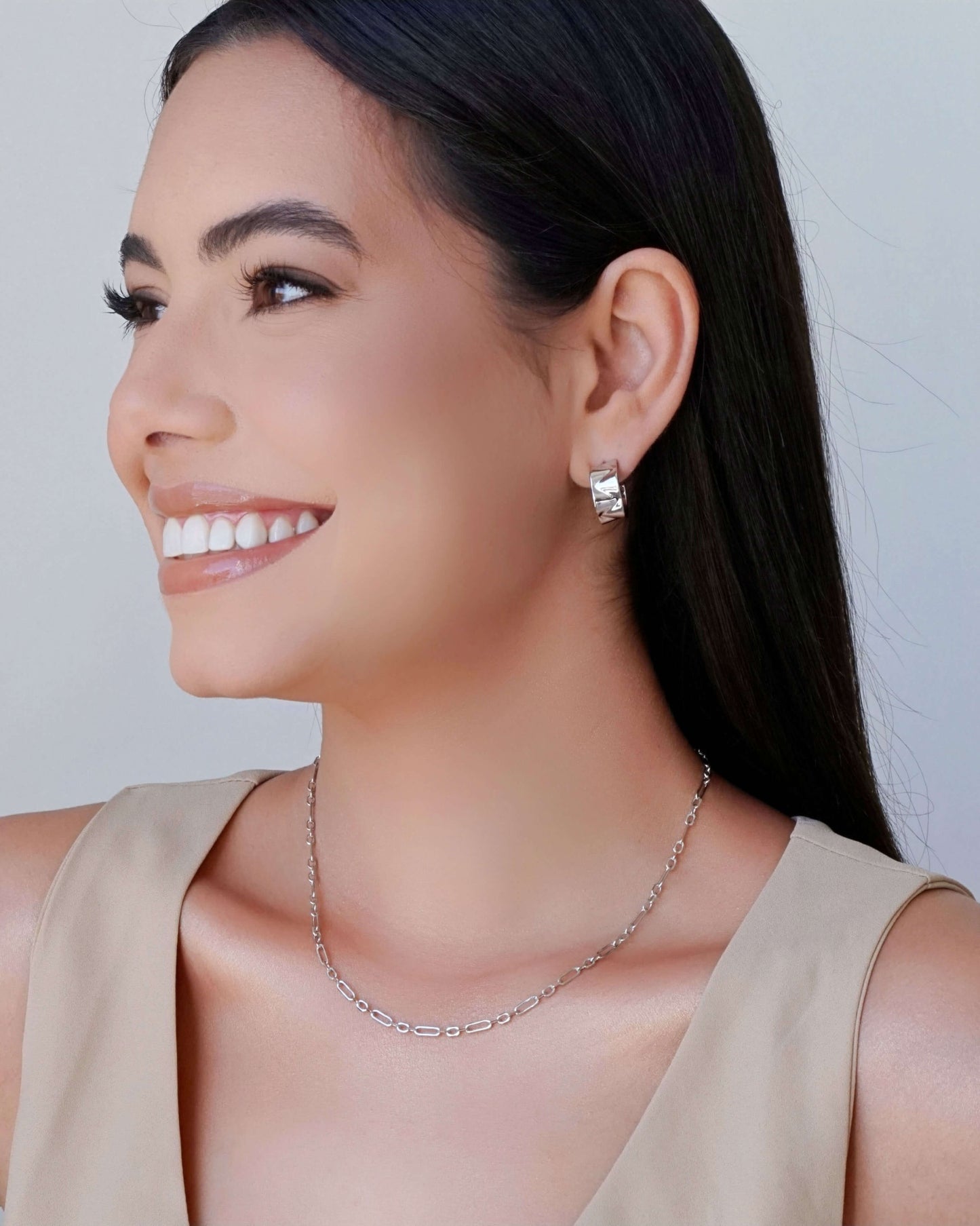 Liana | Boucles d'oreilles créoles martelées