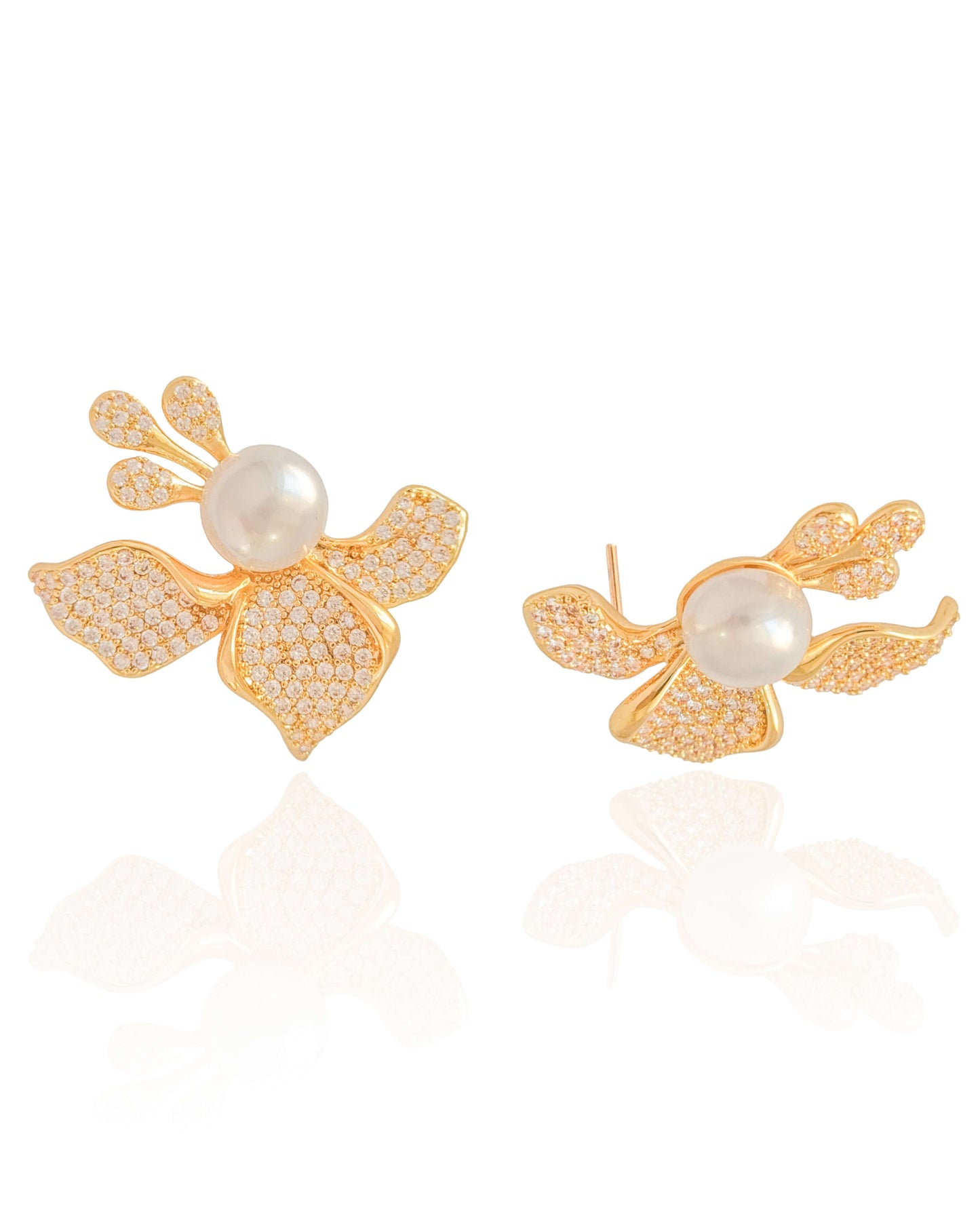 Flora | Crystal Pearl Pavé 18K Gold Flower Earrings