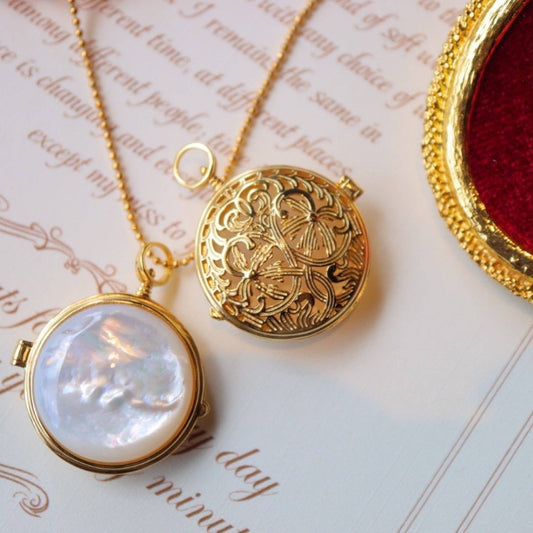 Unforgettable - Openable Locket Necklace