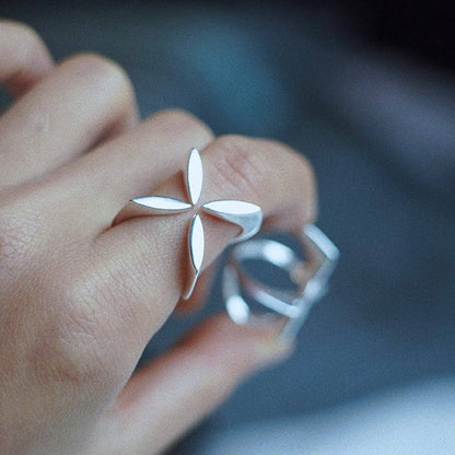 Lily Cross Ring