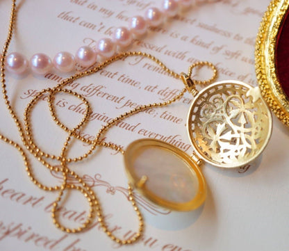 Unforgettable - Openable Locket Necklace