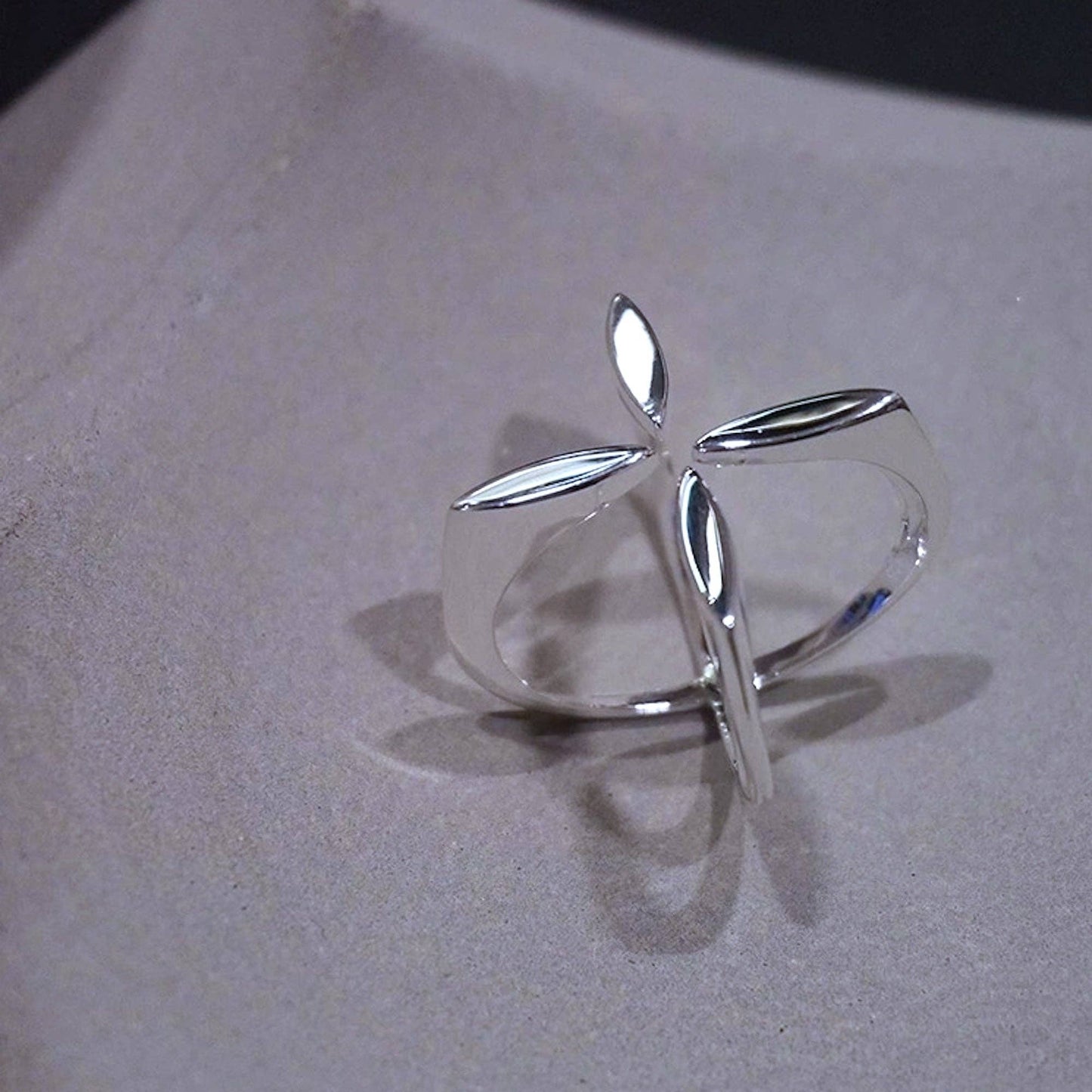 Lily Cross Ring